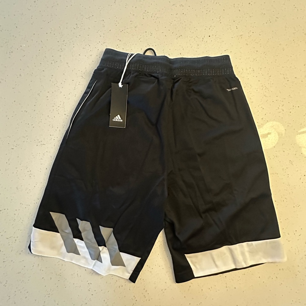 NWT! Adidas Creator 365 Regular 3/4 Pants Shorts. Black, Grey, White. Medium M